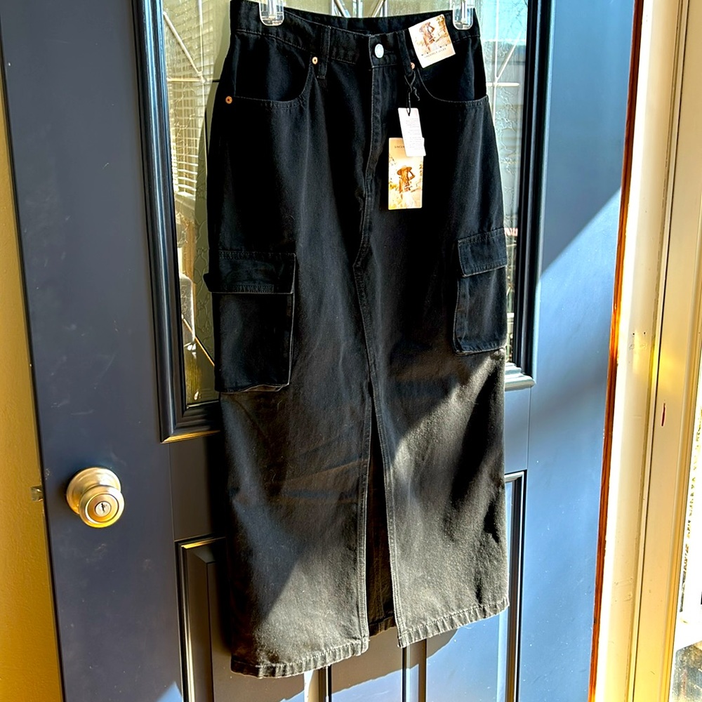 NWT Sincerely Jules Black denim high rise cargo slit front midi skirt size 7
